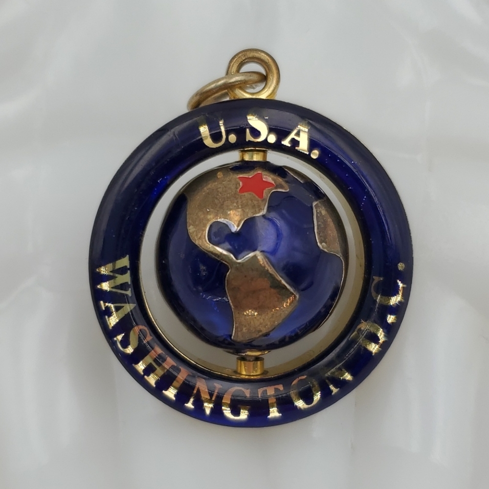 Washington D.C. Spinning Globe Charm